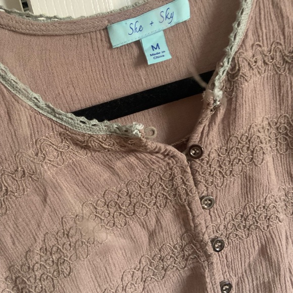 She + Sky Brown Relaxed Ruffled Tunic - Picture 8 of 8